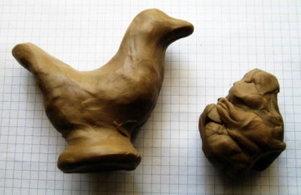 Dymkovo-Spielzeug aus Plastilin. Modellierung Schritt für Schritt