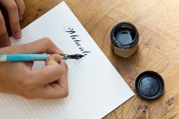 Kalligraphie für Anfänger und Erwachsene. Hefte, wo soll ich anfangen?