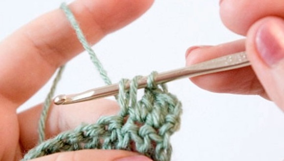 Doppelhäkeln und Einzelhäkeln. Strickanleitung, Muster, Symbole