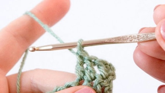 Doppelhäkeln und Einzelhäkeln. Strickanleitung, Muster, Symbole
