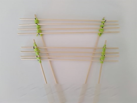 DIY-Garnknäuel-Blumenstrauß am Spieß