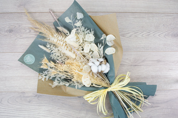 Sträuße aus getrockneten Blumen. Fotos, DIY-Kompositionen für Anfänger