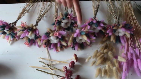 Sträuße aus getrockneten Blumen. Fotos, DIY-Kompositionen für Anfänger