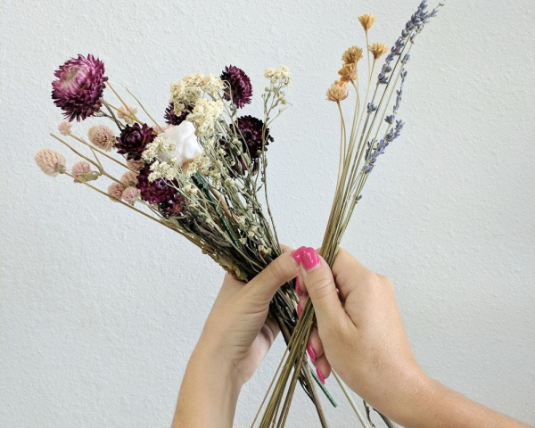 Sträuße aus getrockneten Blumen. Fotos, DIY-Kompositionen für Anfänger