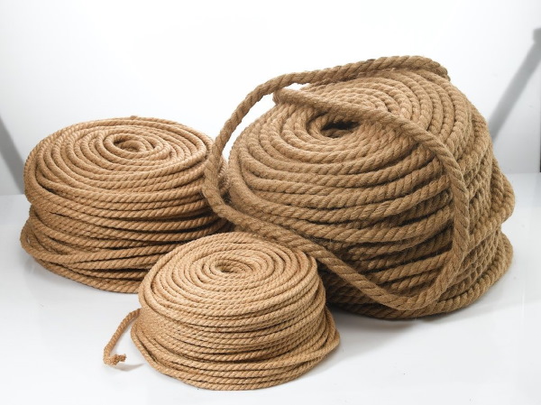 Jute (Juteschnur, Bindfaden) zum Basteln. Wie man wählt, bleicht, färbt