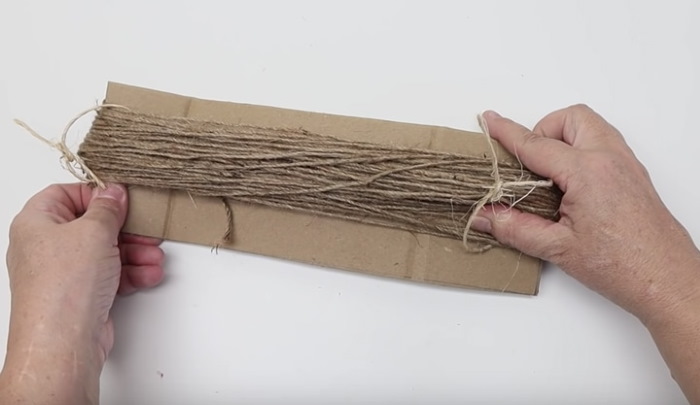 Jute (Juteschnur, Bindfaden) zum Basteln. Wie man wählt, bleicht, färbt