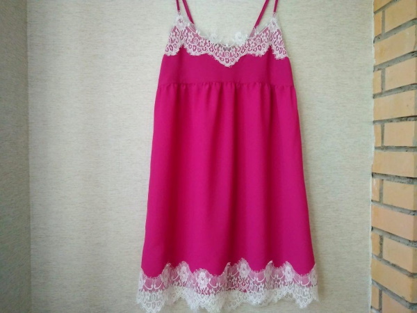 Camicie da notte per donna. Modelli su come cucire cotone, viscosa, seta con pizzo, coppe, maniche