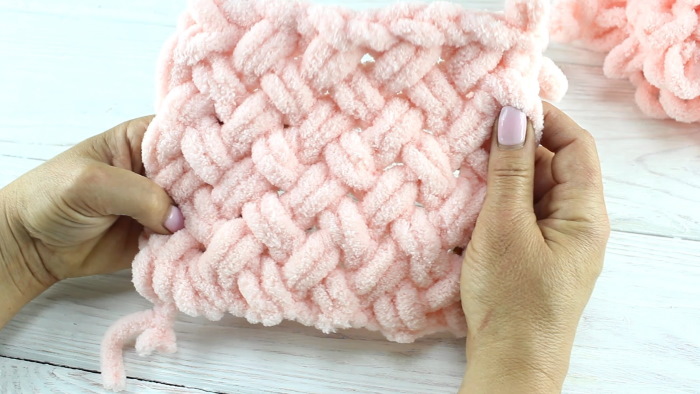 Garn zum Handstricken ohne Stricknadeln. Namen, wie man strickt
