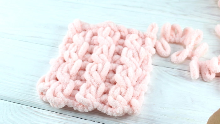 Garn zum Handstricken ohne Stricknadeln. Namen, wie man strickt