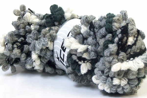 Garn zum Handstricken ohne Stricknadeln. Namen, wie man strickt