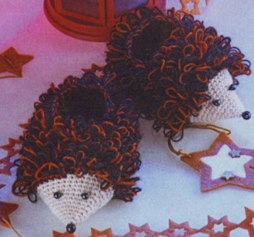 Gestrickte Hausschuhe gehäkelt. Schemata und Beschreibungen, Modelle, Fotos, Meisterkurse