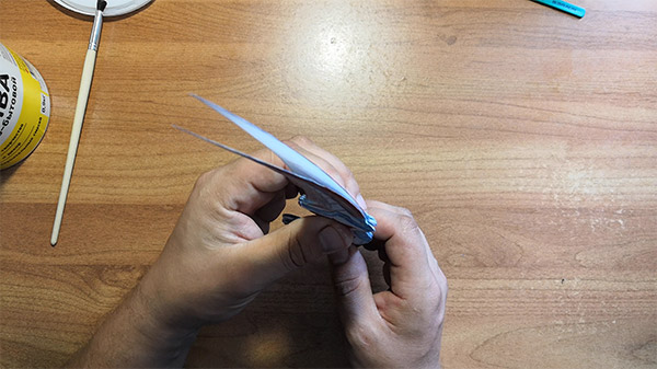 Karambit aus Pappe. Wie man mit eigenen Händen ein Messer herstellt