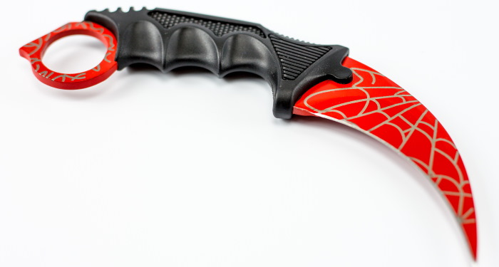 Karambit fatto di cartone. Come realizzare un coltello con le tue mani