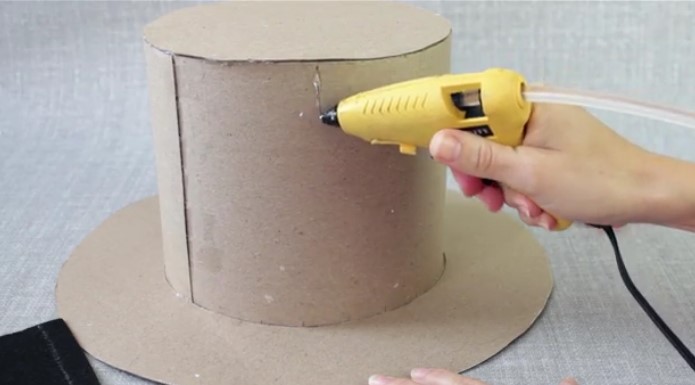Zylinder aus Papier. Wie man mit eigenen Händen näht