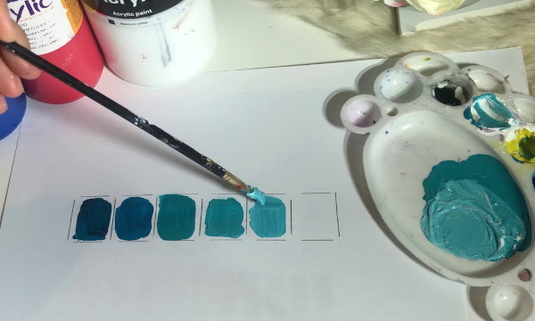 So machen Sie türkisfarbene Farbe aus Acrylfarben, Gouache, Aquarell, Bleistiften