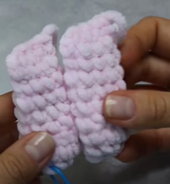 Hase mit langen Ohren gehäkelt. Wie man Amigurumi strickt, Muster, Beschreibung