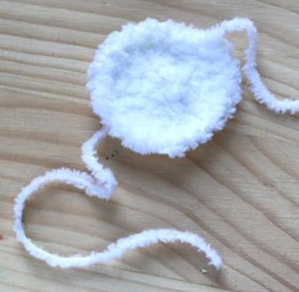 Hase mit langen Ohren gehäkelt. Wie man Amigurumi strickt, Muster, Beschreibung