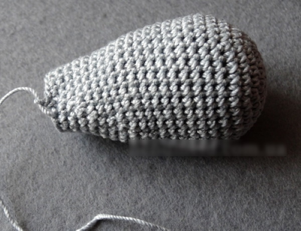 Hase mit langen Ohren gehäkelt. Wie man Amigurumi strickt, Muster, Beschreibung