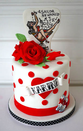 Foto eines Mädchens im Pin-Up-Stil für einen Kuchen. Beispiele