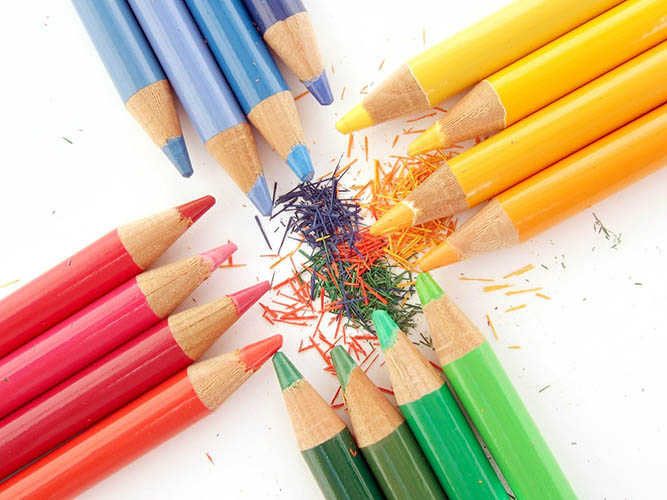 Come ottenere il colore rosso da colori, tempera, matite, plastilina, pennarelli