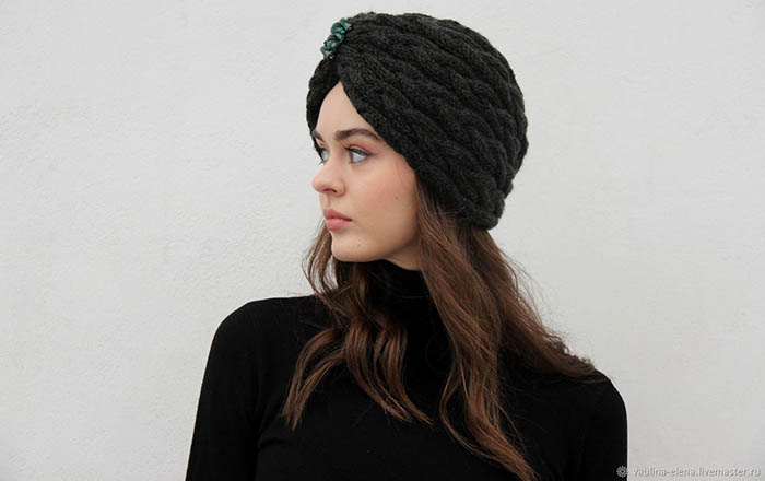 So stricken Sie mit Stricknadeln eine Turbanmütze für eine Frau. Neue Modelle, Diagramme, Beschreibung
