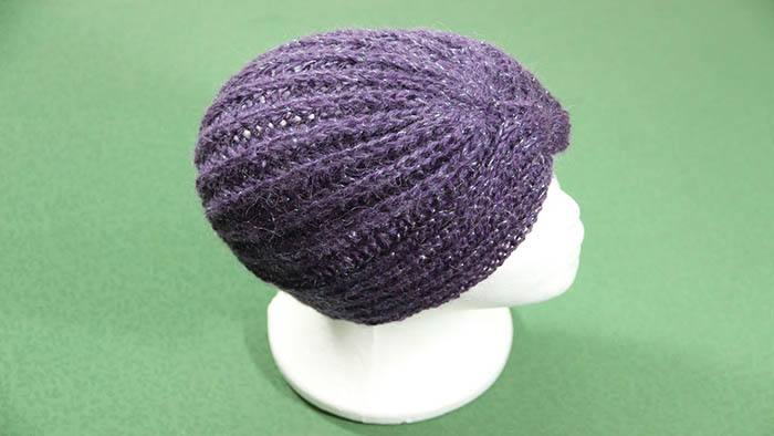So stricken Sie mit Stricknadeln eine Turbanmütze für eine Frau. Neue Modelle, Diagramme, Beschreibung