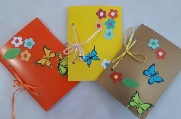So erstellen Sie mit Ihren eigenen Händen ein Babybuch für den Kindergarten