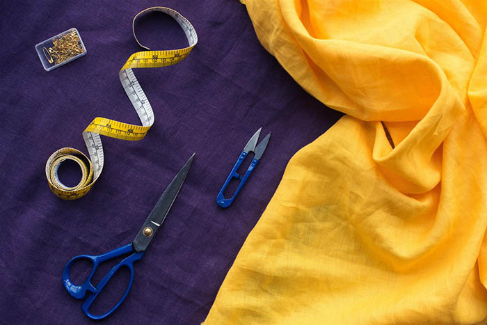 DIY Belle-Kleid aus „Die Schöne und das Biest“ für Mädchen