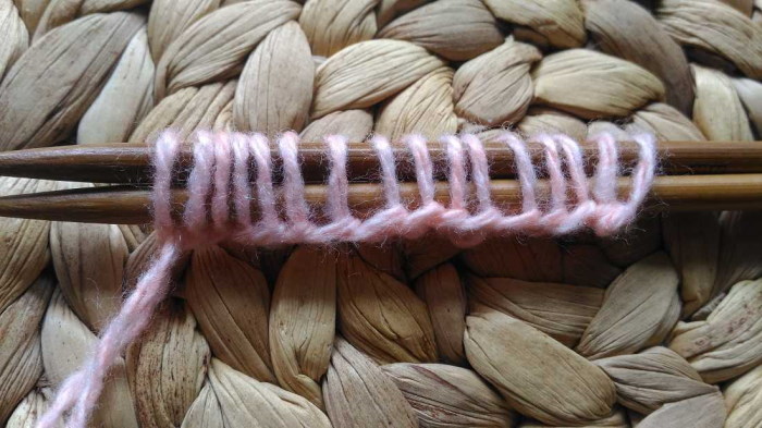 So stricken Sie eine Takori-Mütze aus Mohair, Angora oder Häkeln. Schema, Beschreibung