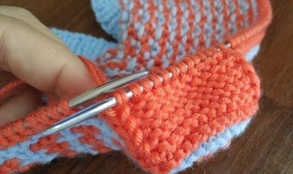 Gestrickte Hausschuhe für Anfänger Schritt für Schritt mit Beschreibung