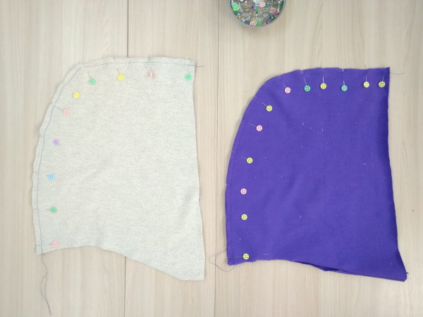 So nähen Sie einen Damen-Hoodie. Muster mit Reißverschluss, lang, isoliert