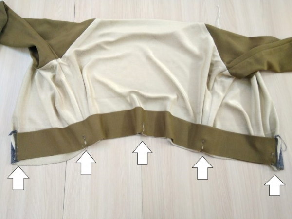 So nähen Sie einen Damen-Hoodie. Muster mit Reißverschluss, lang, isoliert