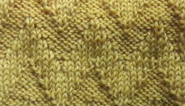 Stricknadeln mit Zickzackmuster. Schema und Beschreibung der horizontalen, vertikalen, durchbrochenen Streifen