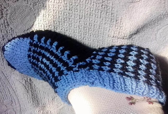 Socken stricken auf 4 Nadeln mit einer Beschreibung für Anfänger