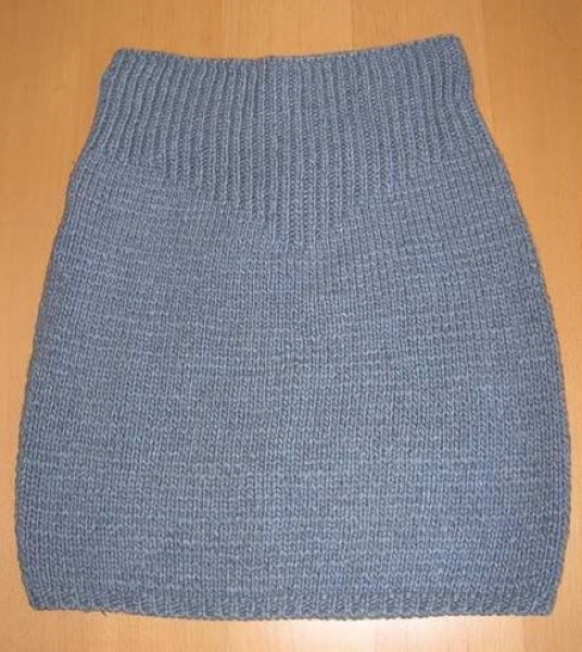 Doppelt elastisches Stricken. Strickmuster im Kreis für Anfänger