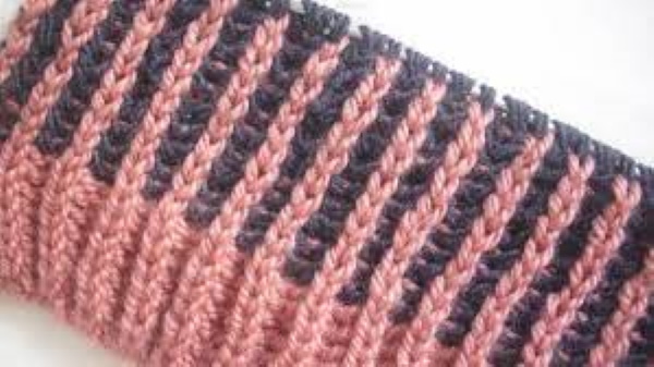 Come lavorare a maglia un maglione voluminoso con ferri e uncinetto. Schemi con descrizione