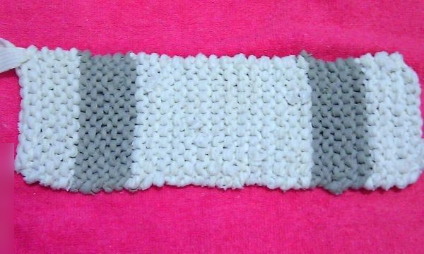 So stricken Sie Schritt für Schritt einen Waschlappen mit Stricknadeln für Anfänger