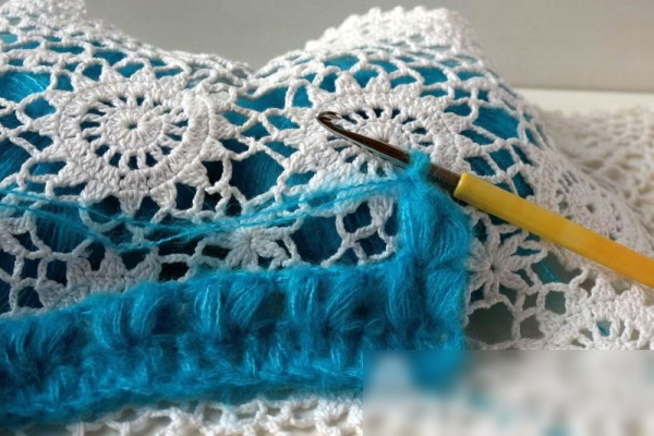 Häkelschal. Strickanleitungen für Anfänger, Schritt-für-Schritt-Beschreibung