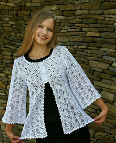 Strickbluse für Damen. Schemata, Größen, Modelle