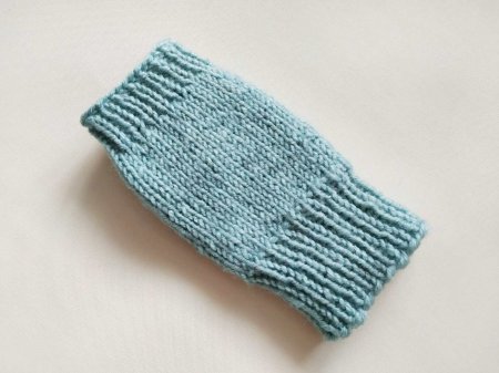 Umschlagfäustlinge. Wie man Männer, Kinder, Frauen Stricknadeln strickt, häkelt