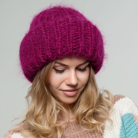Tokari-Mütze aus Mohair mit englischen elastischen Stricknadeln