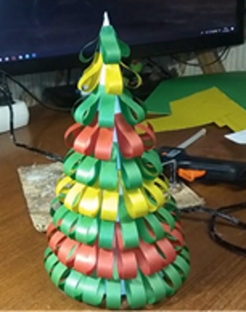 Weihnachtsbaum (Tannenbaum) Neujahrshandwerk mit eigenen Händen