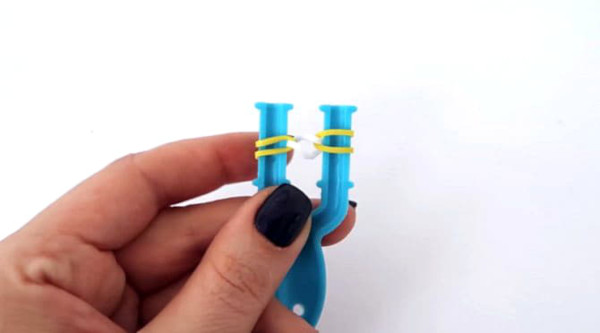 Wunderschöne Armbänder aus Gummibändern. Webmuster, wie man webt