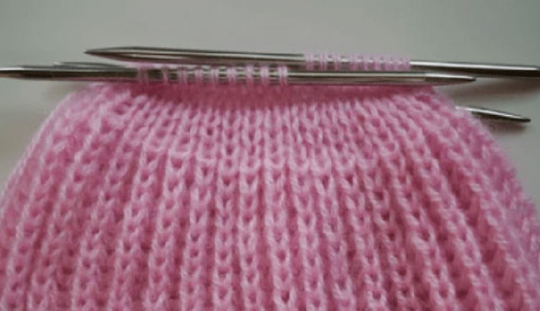 Was man aus Mohair mit Stricknadeln für Frauen stricken kann, Häkeln für Anfänger. Schemata, Modelle