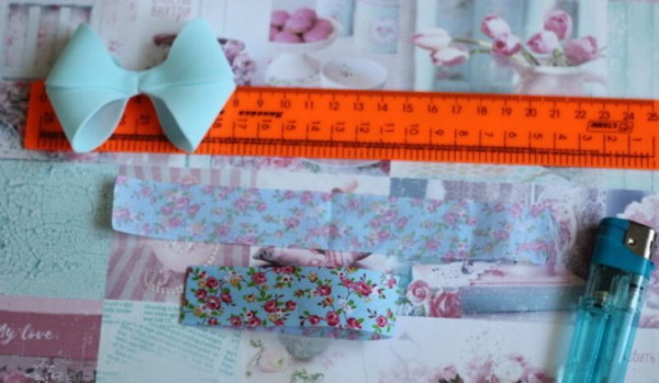 DIY Foamiran-Schleifen: Neujahrsschleifen mit Pailletten