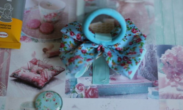 DIY Foamiran-Schleifen: Neujahrsschleifen mit Pailletten