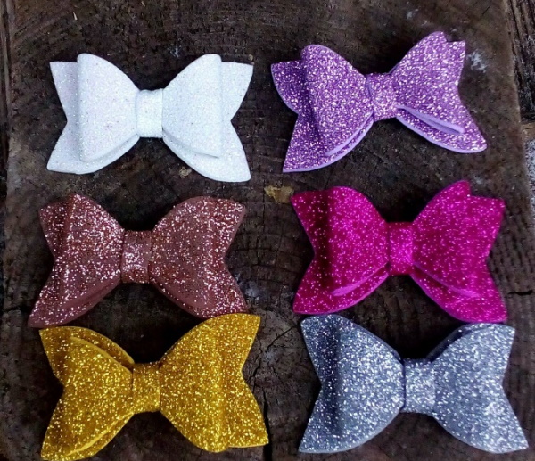 DIY Foamiran-Schleifen: Neujahrsschleifen mit Pailletten
