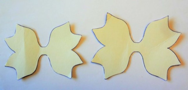 DIY Foamiran-Schleifen: Neujahrsschleifen mit Pailletten