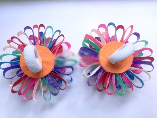 Schleifen aus Ripsband mit eigenen Händen 2,5-4-5 cm, Schule für Mädchen