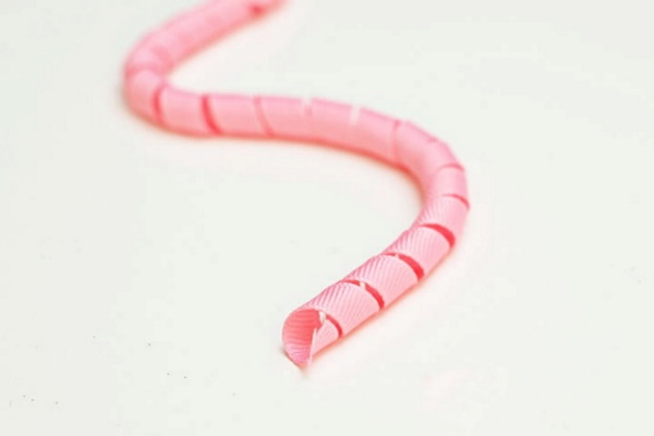 Schleifen aus Ripsband mit eigenen Händen 2,5-4-5 cm, Schule für Mädchen